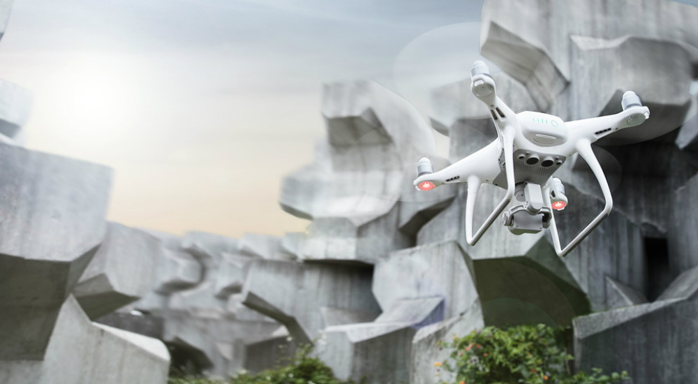 dji-phantom-4-advanced-04.jpg