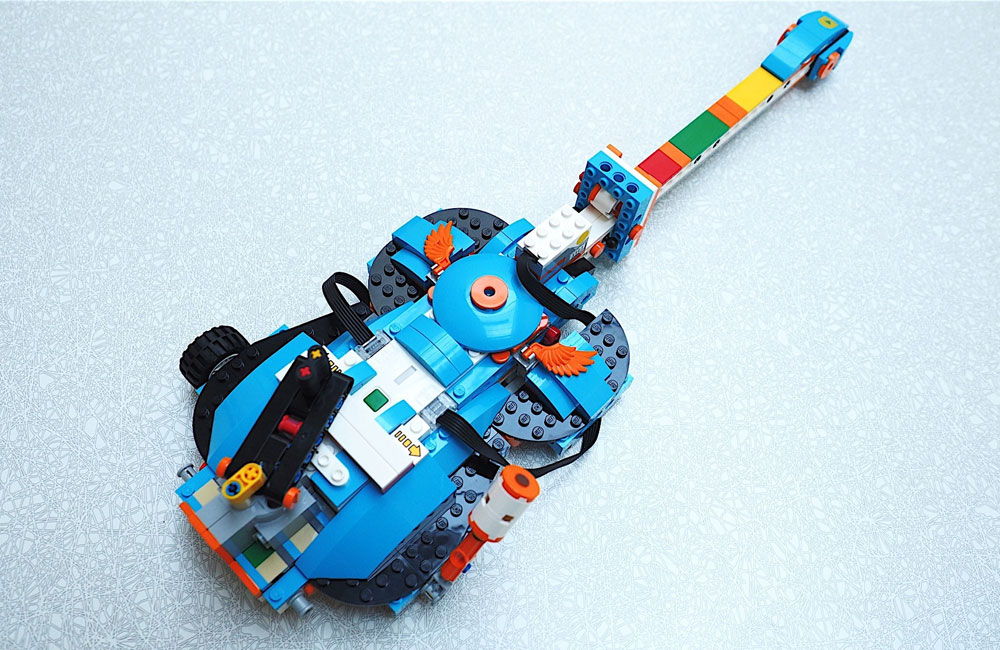 lego-boost-preorder-04.jpg