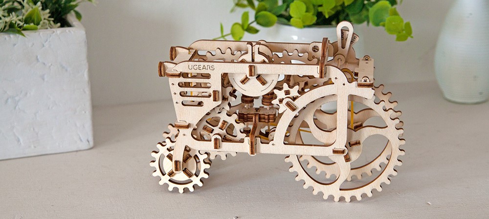 Model-Tractor-Ugears-10.jpg Model-Tractor-Ugears-10.jpg