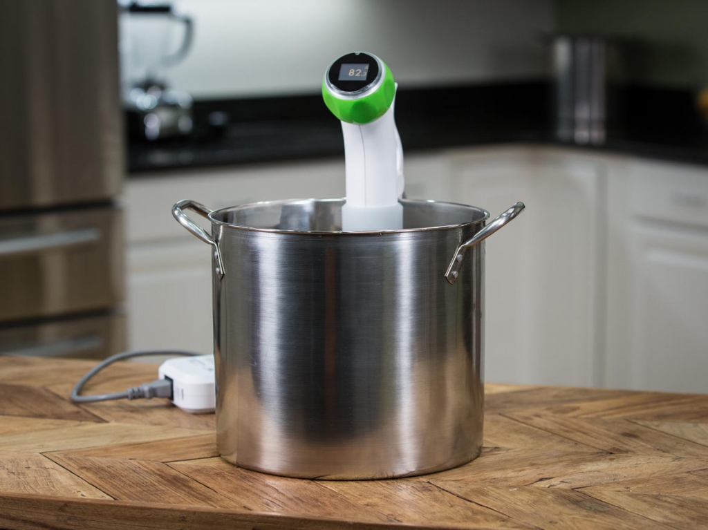 nomiku-sous-vide nomiku-sous-vide-product-photos-10.jpg