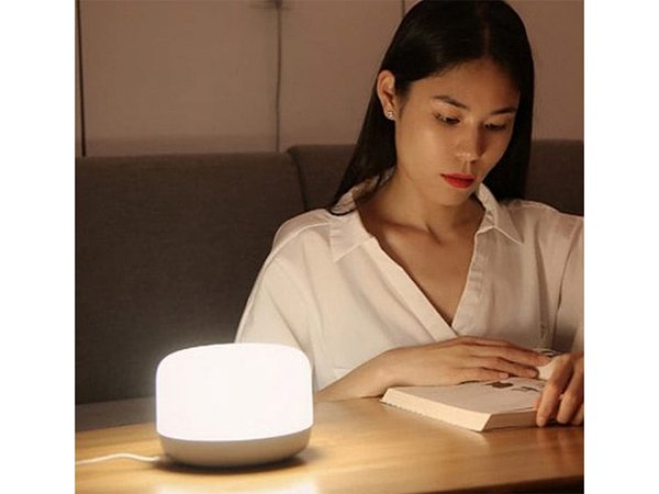 Прикроватная лампа xiaomi yeelight bedside lamp