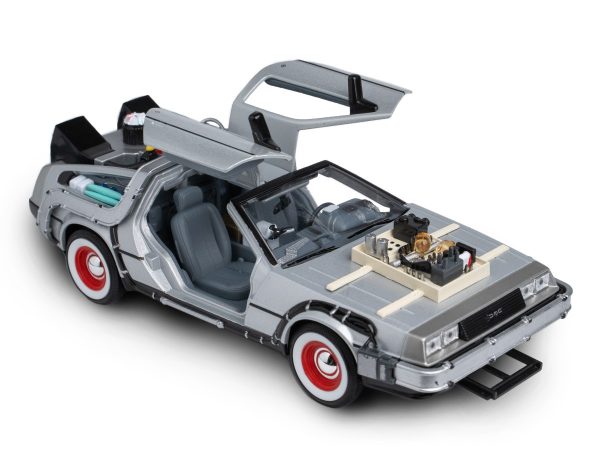 Модель DeLorean машина времени Back to the Future