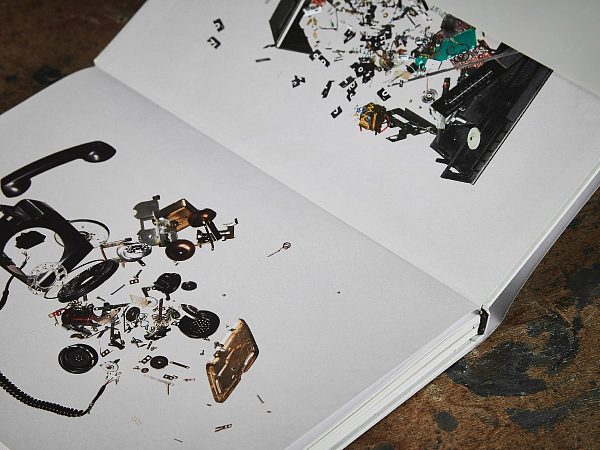 Книга «До последнего винтика 2.0. Пособие по демонтажу современности», Тодд Маклеллан