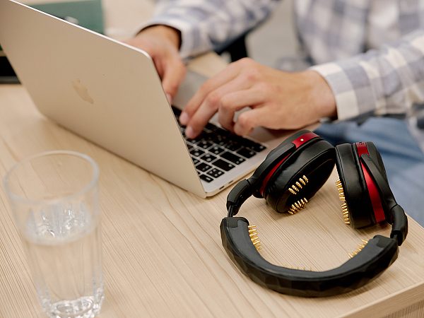 Наушники-нейроинтерфейс Neiry Headphones