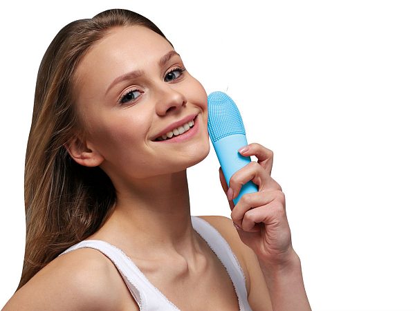 Ультразвуковая щеточка для очищения лица Olzori F-Clean с нагревом