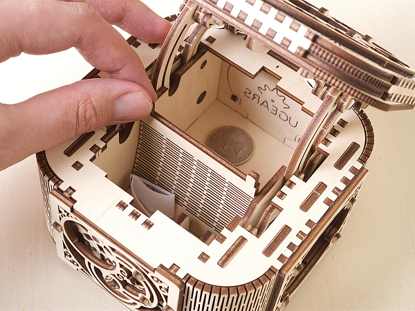3D-пазл UGears Шкатулка с секретом (Treasure Box)