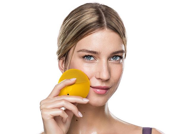 Электрическая щетка для чистки лица Foreo LUNA mini 3